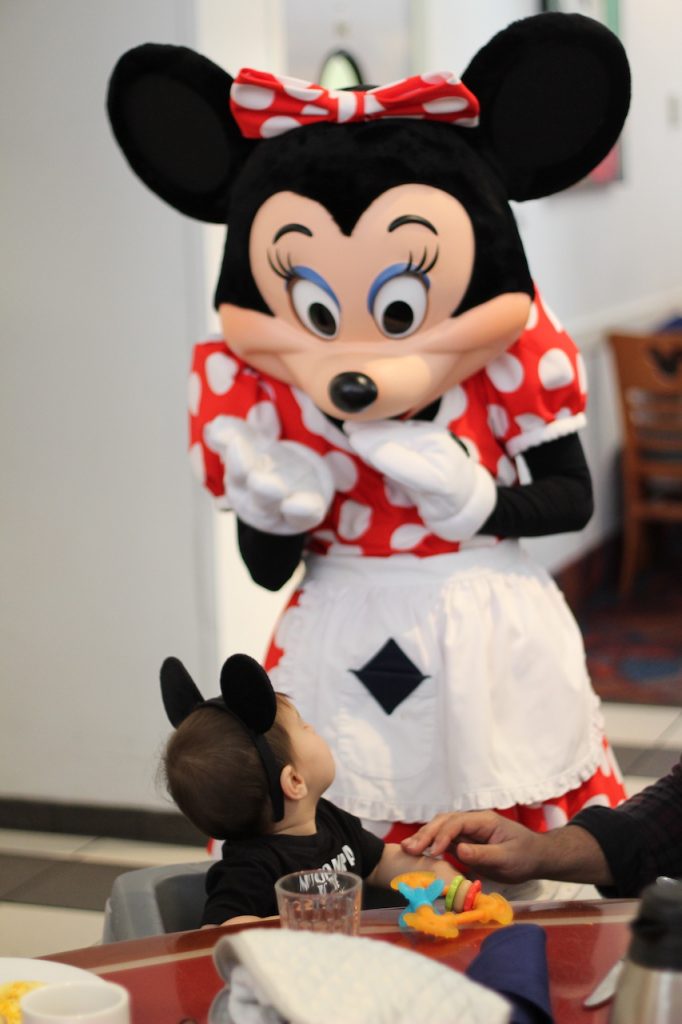 minnie mouse at chef mickeys