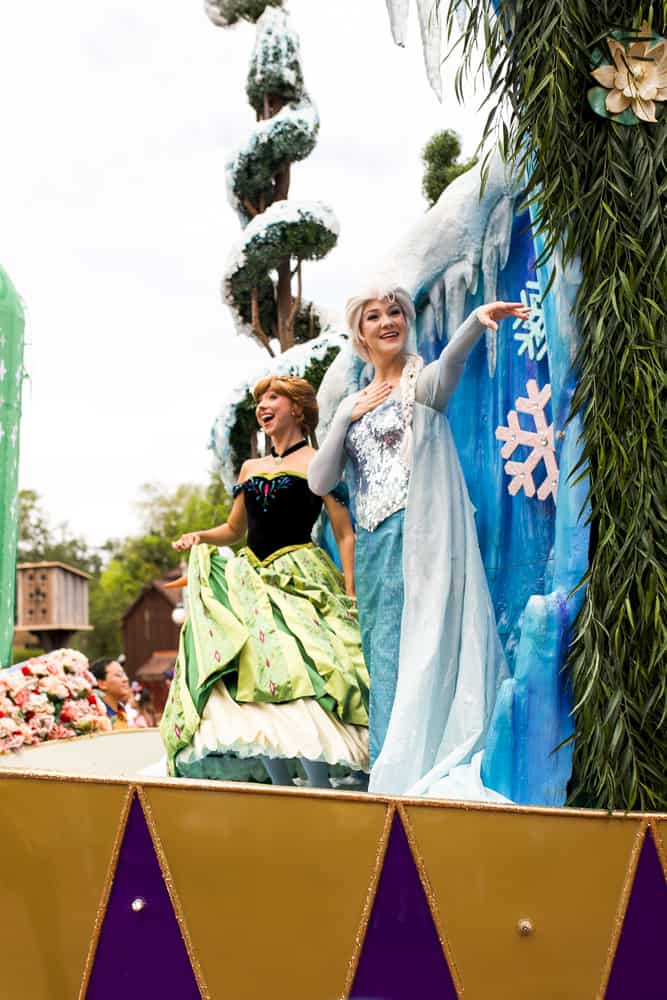 Elsa and Anna in parade