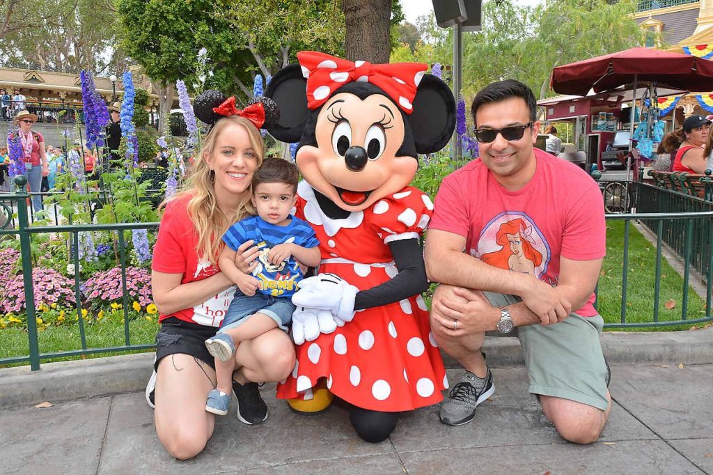 minnie mouse and family
