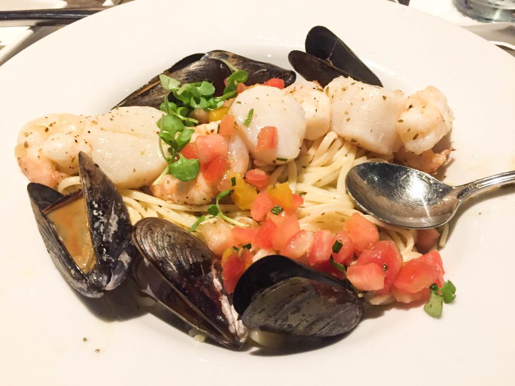 seafood pasta meal dinner