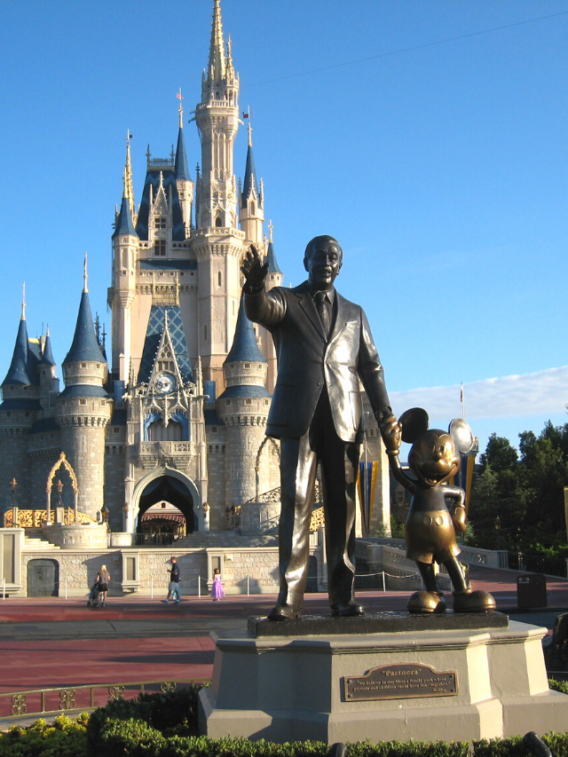 mickey and walt statue