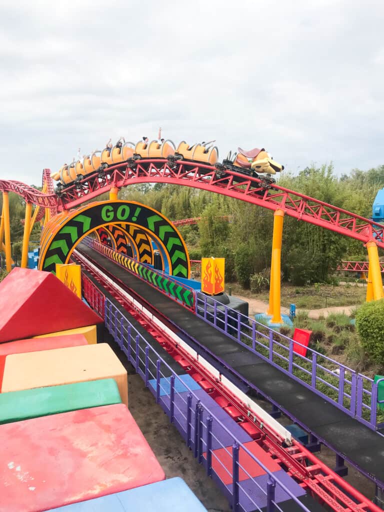 slinky dog attraction