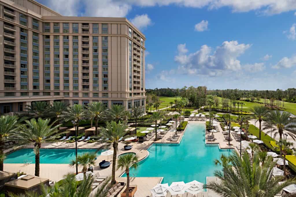 Waldorf Astoria Pool