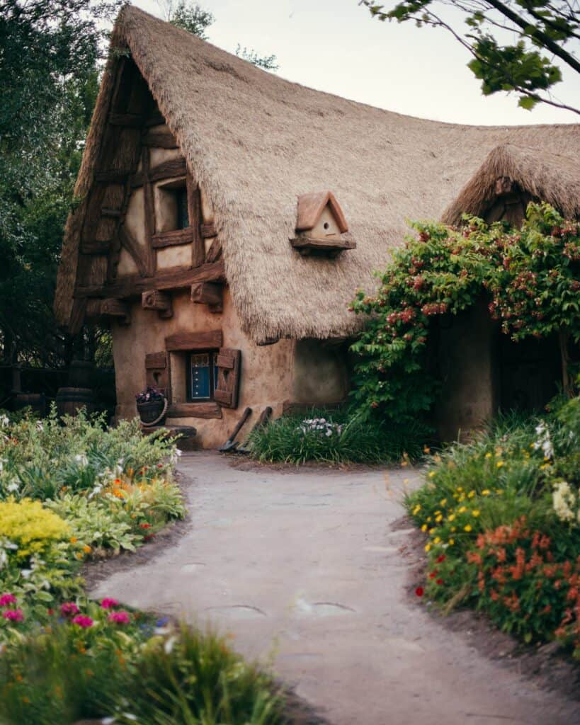seven dwarfs cottage
