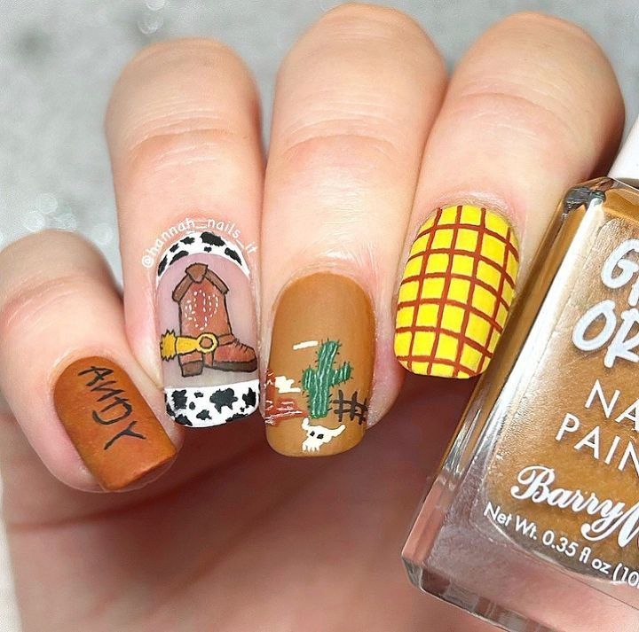 woody and andy nails