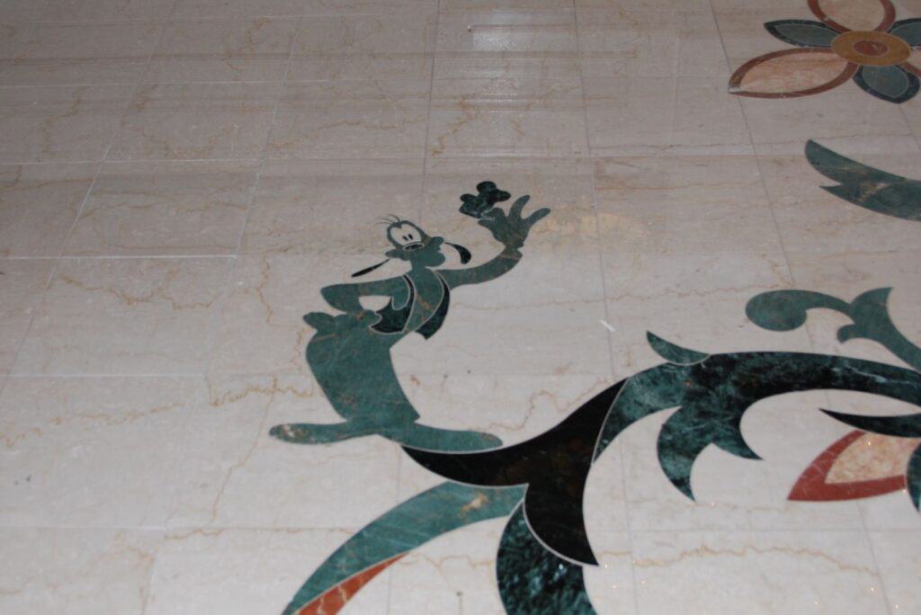 Goofy in the Grand Floridian tile
