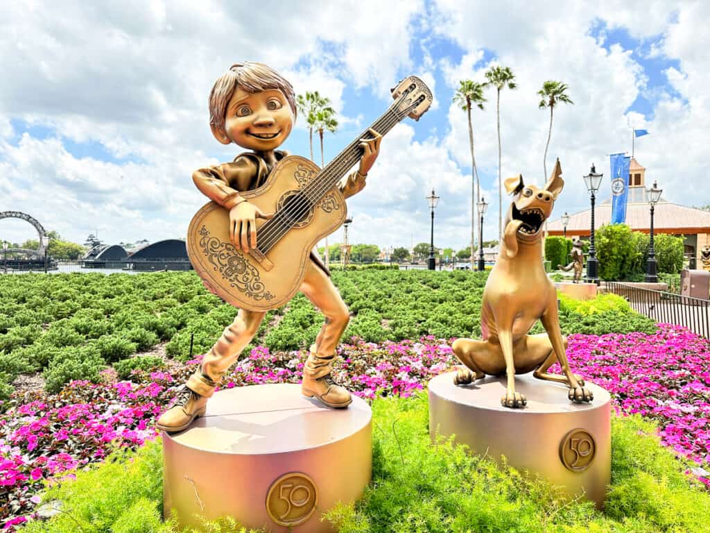 coco gold statues