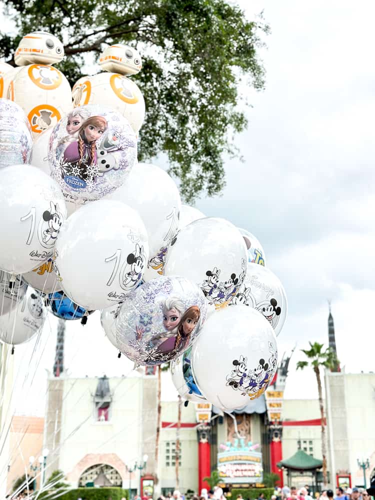 balloons at disney