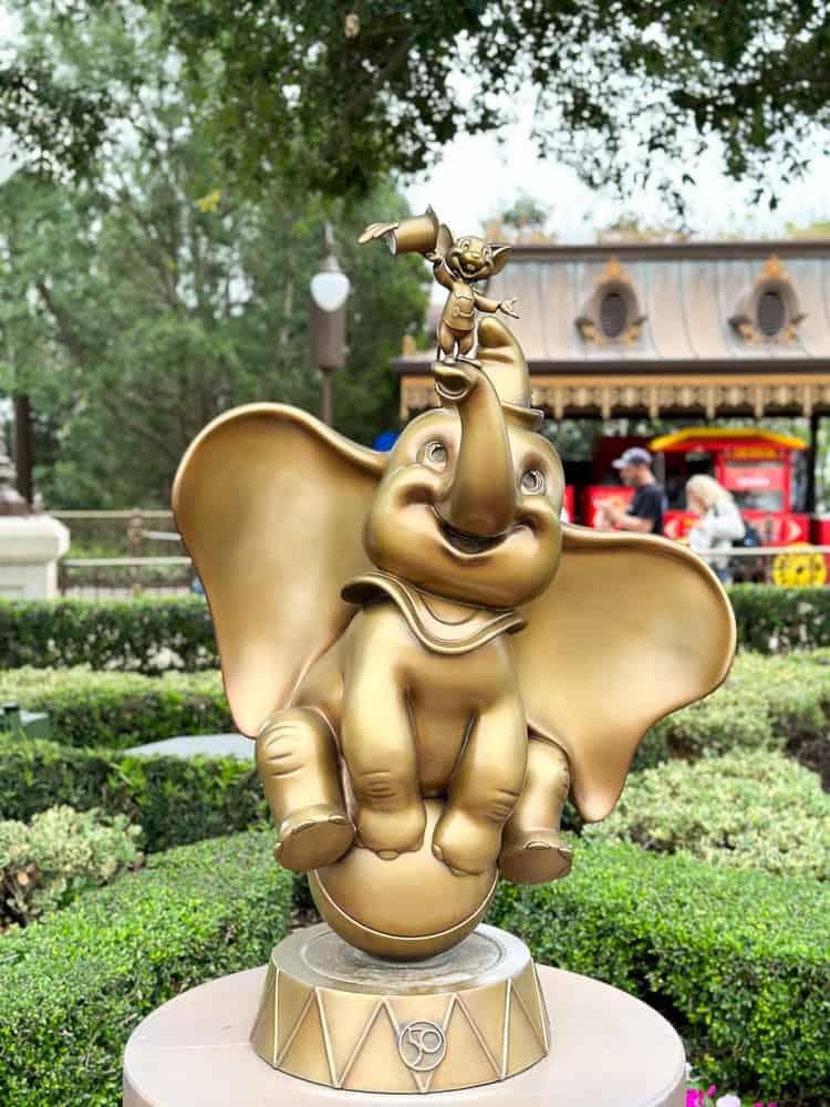 Dumbo and Timothy gold statue