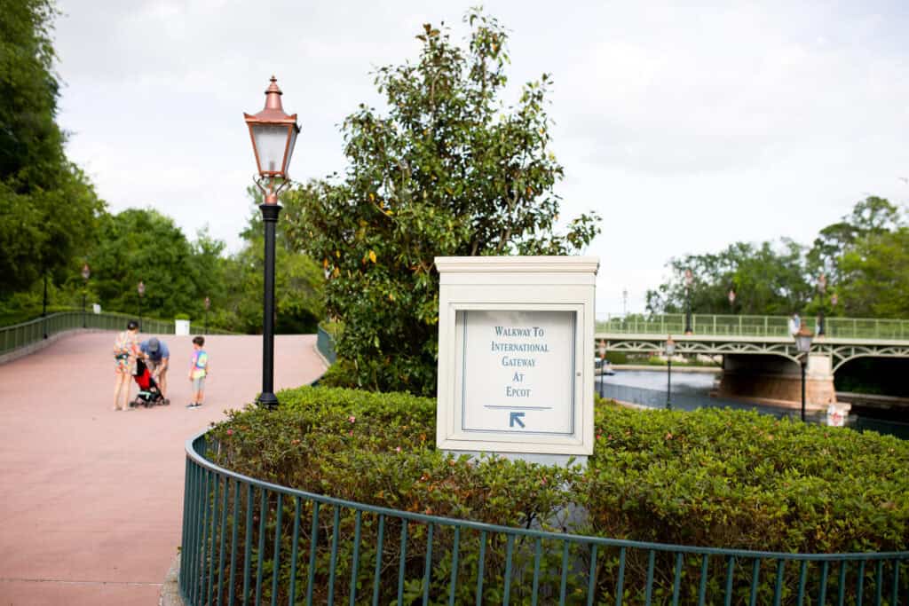 Sign of directions at Disney's BoardWalk