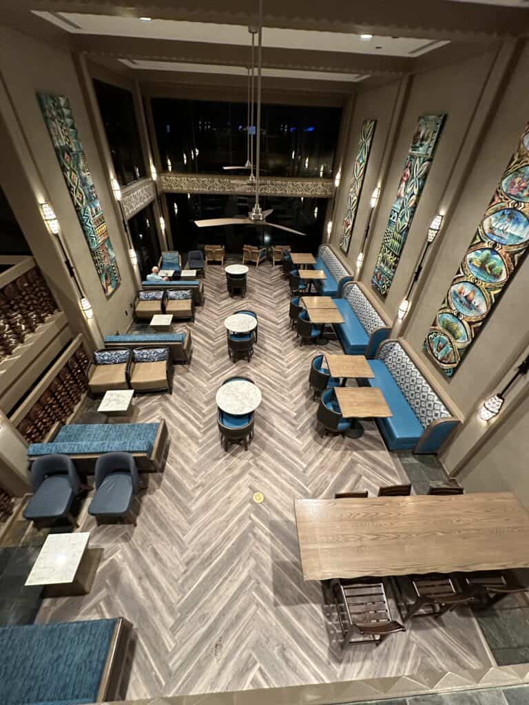 Polynesian Club level dining room