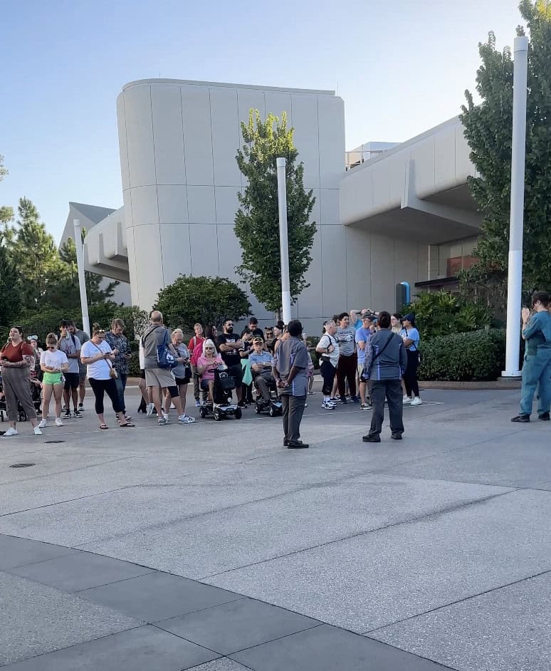 The view of people waiting for rope drop